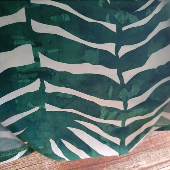 Kenneth Cole bikini Bottoms set of ( 2 ) large NWT - Picture 6 of 7